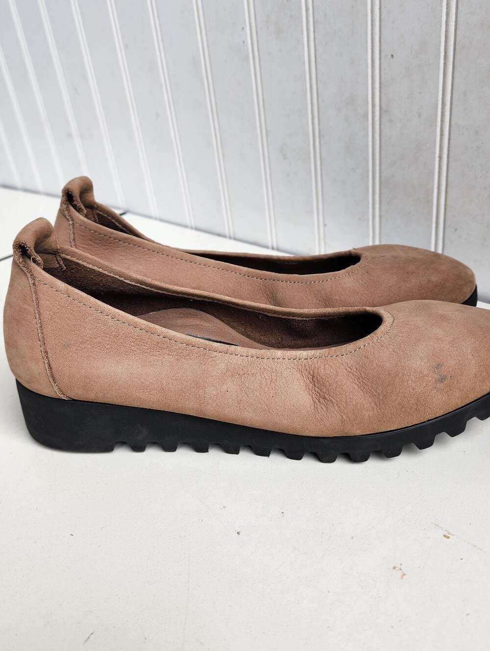 New AETREX Brianna Ballet Flat Taupe US 9 Genuine Leather Arch Support Tan Beige
